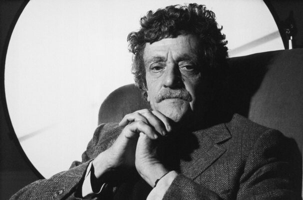 Kinh nghiệm viết từ Kurt Vonnegut